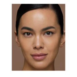 Orcé Come Closer Foundation -Augustinus Bader Beauty Store Orce come closer serum foundation 50W Novae model