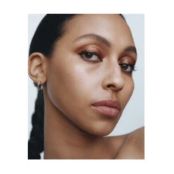 Manasi7 Eye And Lip Definer -Augustinus Bader Beauty Store manasi 7 eye and lip definer criollo model