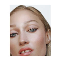 Manasi7 Eye And Lip Definer -Augustinus Bader Beauty Store manasi 7 eye and lip definer petunia model